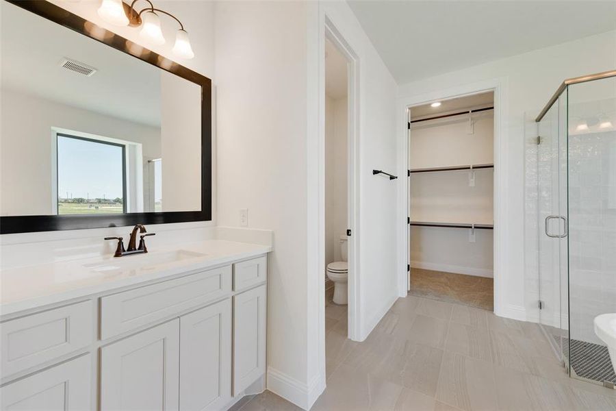 Furnished interior view inside a new home in Park Trails, Forney (Image 10). Furnished interior view inside a new home in Park Trails, Forney (Image 10).