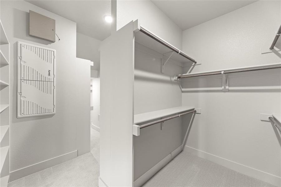 21. 544 Wickerdale - Closet