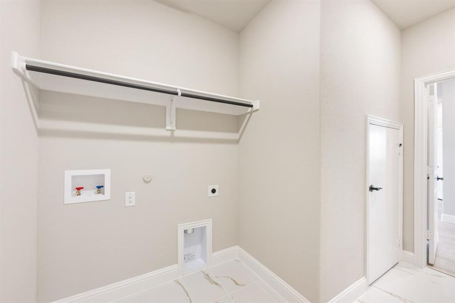 Spacious, unfurnished interior of a new home in Timberbrook 3B-4A, Justin (Image 20).