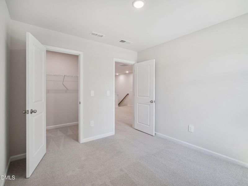 Thorton Finesse (20)