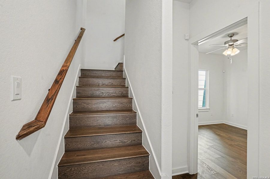 Spacious, unfurnished interior of a new home in , San Antonio (Image 9).