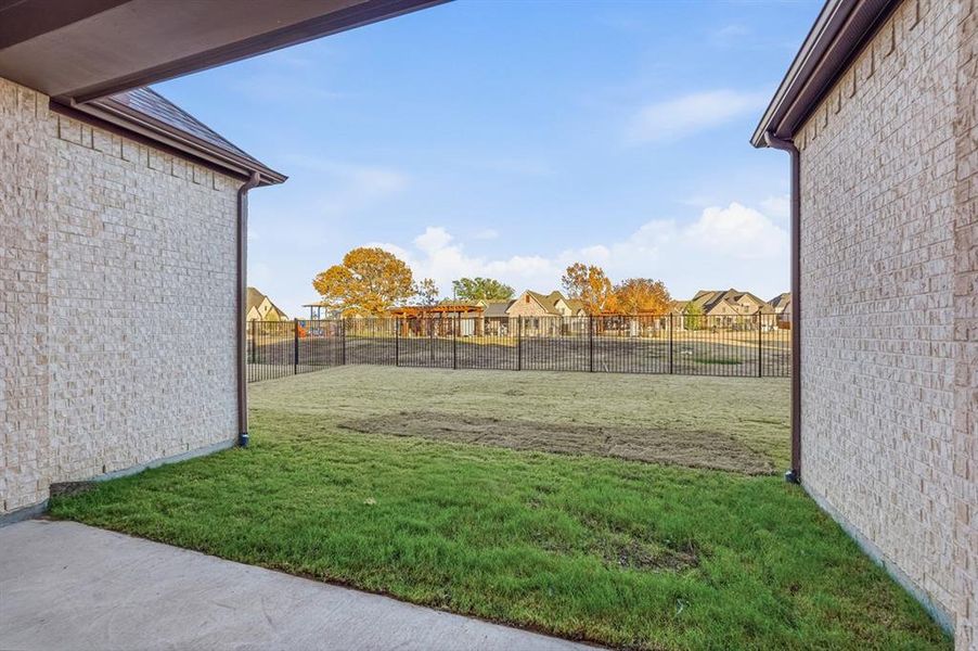 Exterior details and patio area of a home in Saddle Star Estates, Rockwall (Image 3).