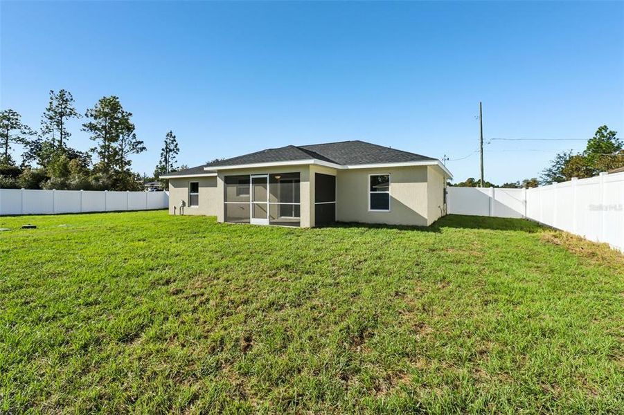 Exterior details and patio area of a home in , Ocala (Image 31).