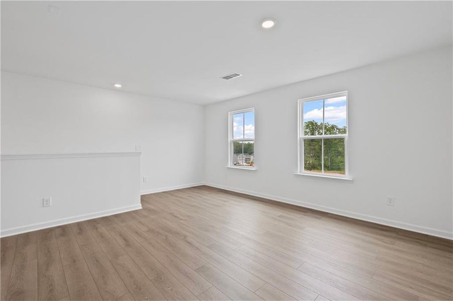 Spacious, unfurnished interior of a new home in Avery Ridge, Gainesville (Image 22).