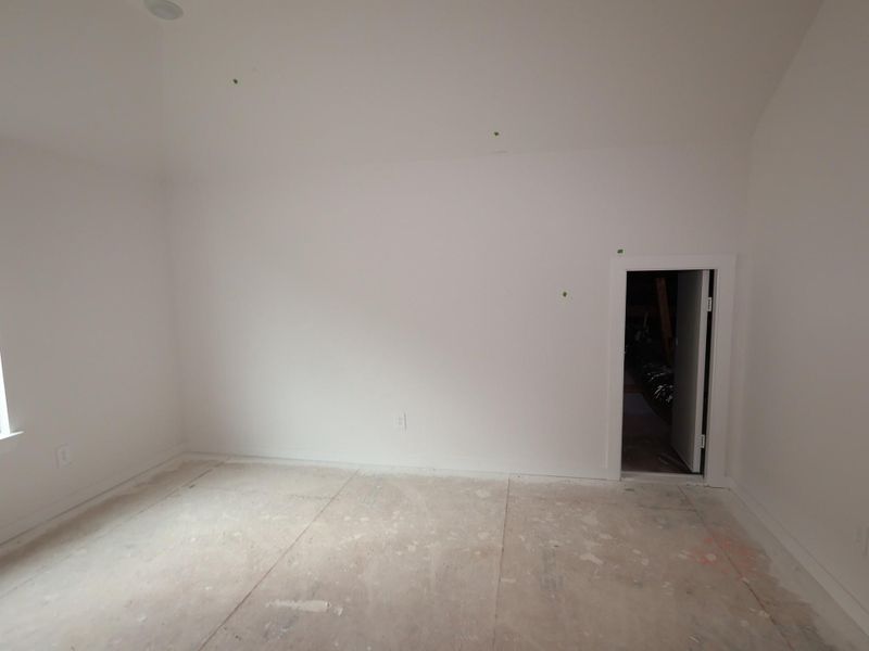 Spacious, unfurnished interior of a new home in Pinewood at Grand Texas, New Caney (Image 14). Spacious, unfurnished interior of a new home in Pinewood at Grand Texas, New Caney (Image 14).