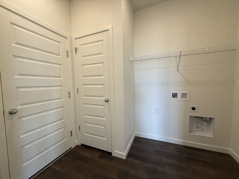 Spacious, unfurnished interior of a new home in Granary, Johnstown (Image 23).