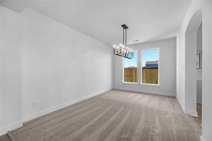 Spacious, unfurnished interior of a new home in Fulshear Lakes - 60', Fulshear (Image 19).