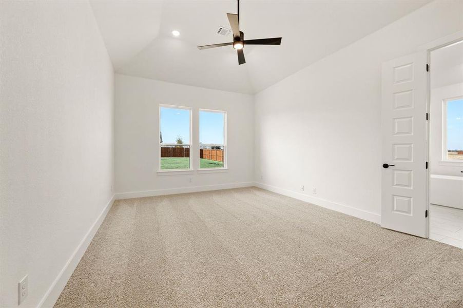 Spacious, unfurnished interior of a new home in Settlers Glen, New Fairview (Image 39).