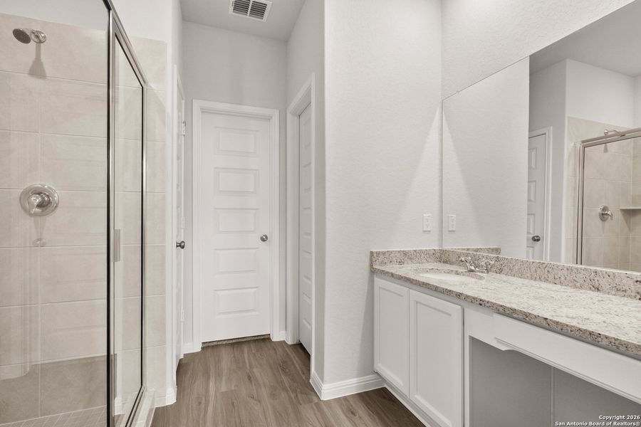 Furnished interior view inside a new home in Cinco Lakes, San Antonio (Image 9).