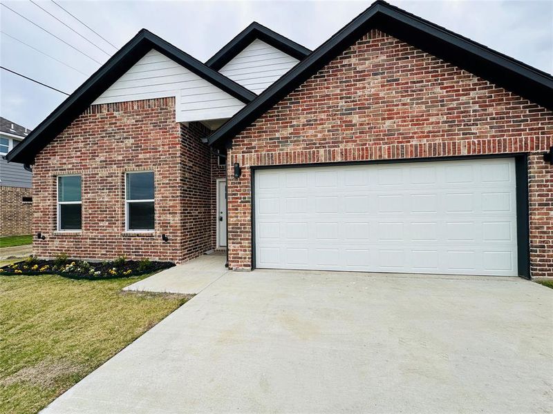 VIRTUALLY STAGED VIRTUALLY STAGED