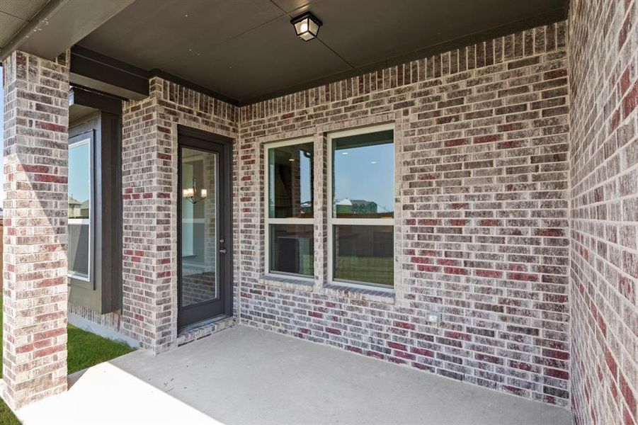 25. 2320 Errol - Patio 25. 2320 Errol - Patio