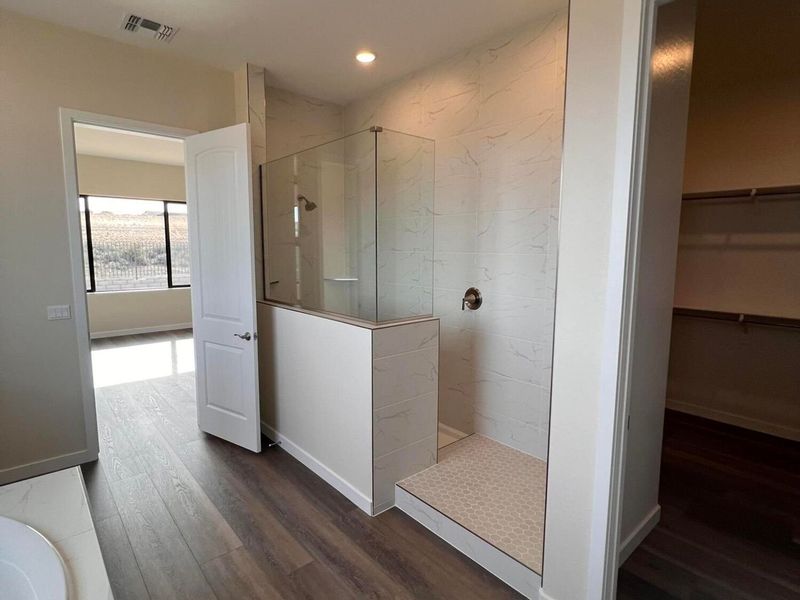 Furnished interior view inside a new home in Hidden Hills, Prescott (Image 10).