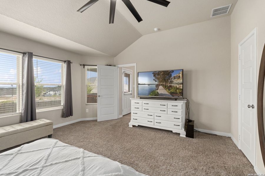 Furnished interior view inside a new home in Hunters Ranch, San Antonio (Image 28). Furnished interior view inside a new home in Hunters Ranch, San Antonio (Image 28).