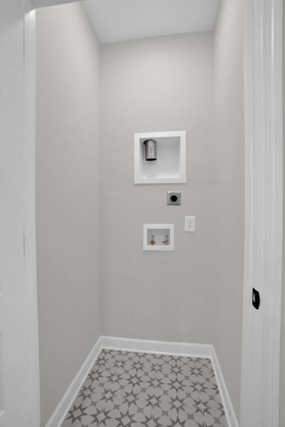 Interior photo of a similar plan (The Charleston). Features & selections may vary. Interior photo of a similar plan (The Charleston). Features & selections may vary.