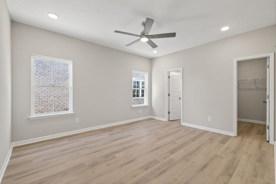 Spacious, unfurnished interior of a new home in Legacy Preserve, Tullahoma (Image 24).