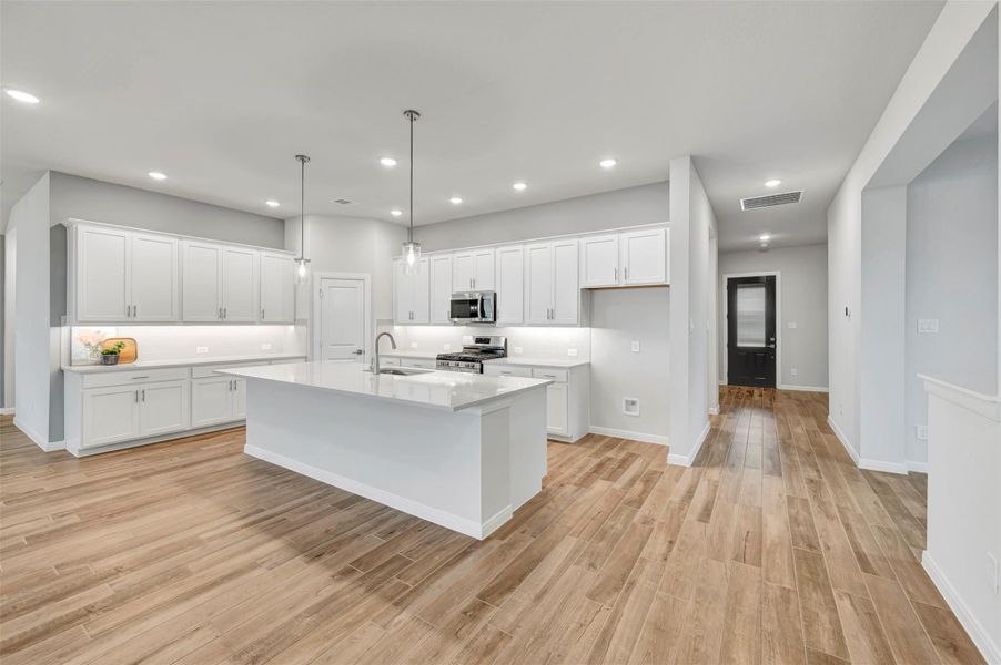 Furnished interior view inside a new home in The Grand Prairie 50’, Hockley (Image 9).