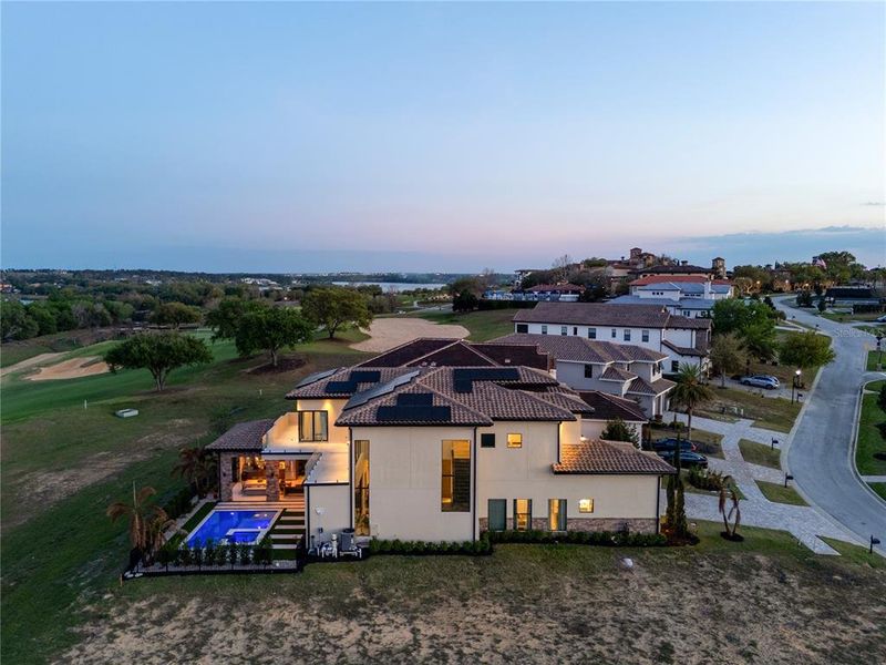 Exterior details and patio area of a home in , Montverde (Image 39).