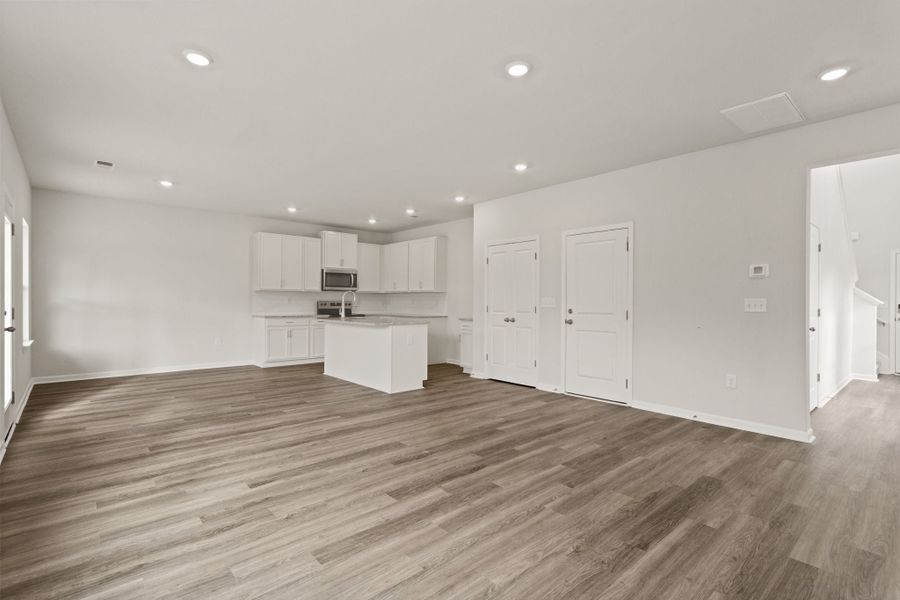 Roebuck, SC New Home.  - Slide 10