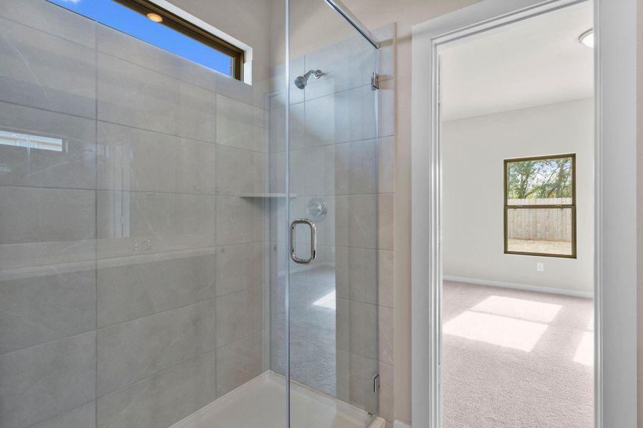 Close-up of interior finishes inside a home in Laurel Landing 50', Alvin (Image 11).