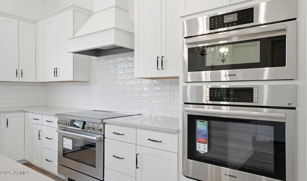 Edgewood Lot #165 Kitchen (3) (Large)