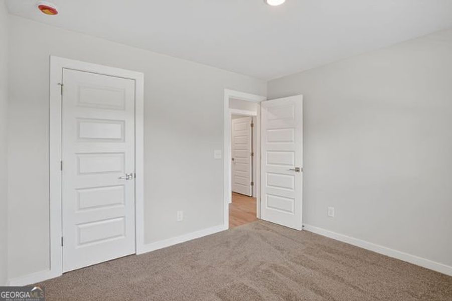 Spacious, unfurnished interior of a new home in Killian Manor at The Adares, Adairsville (Image 31).