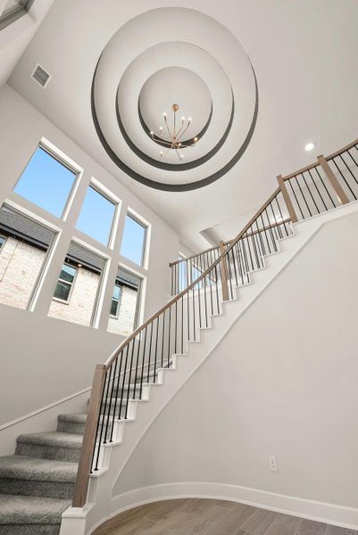 Spacious, unfurnished interior of a new home in Fulshear Lakes - 60', Fulshear (Image 11).