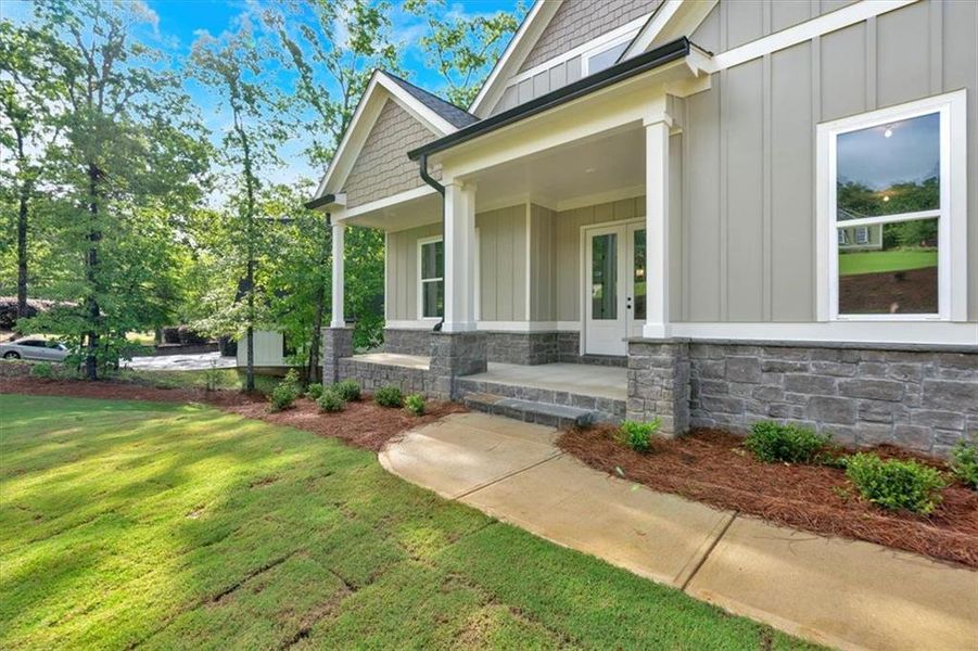Exterior details and patio area of a home in , Rome (Image 23).