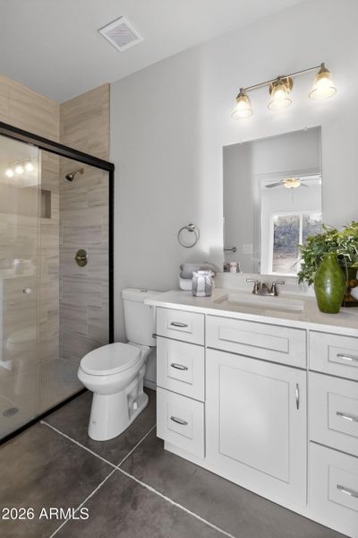 26_101_Habana_Ct_Rio_Rico_AZ_85648-Bathr