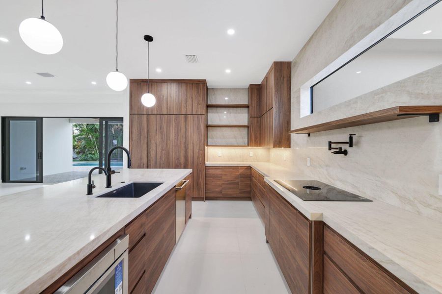 325 Cascade Lane - 24.jpg-SMALL