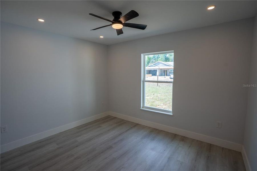 Spacious, unfurnished interior of a new home in , Dunnellon (Image 13).