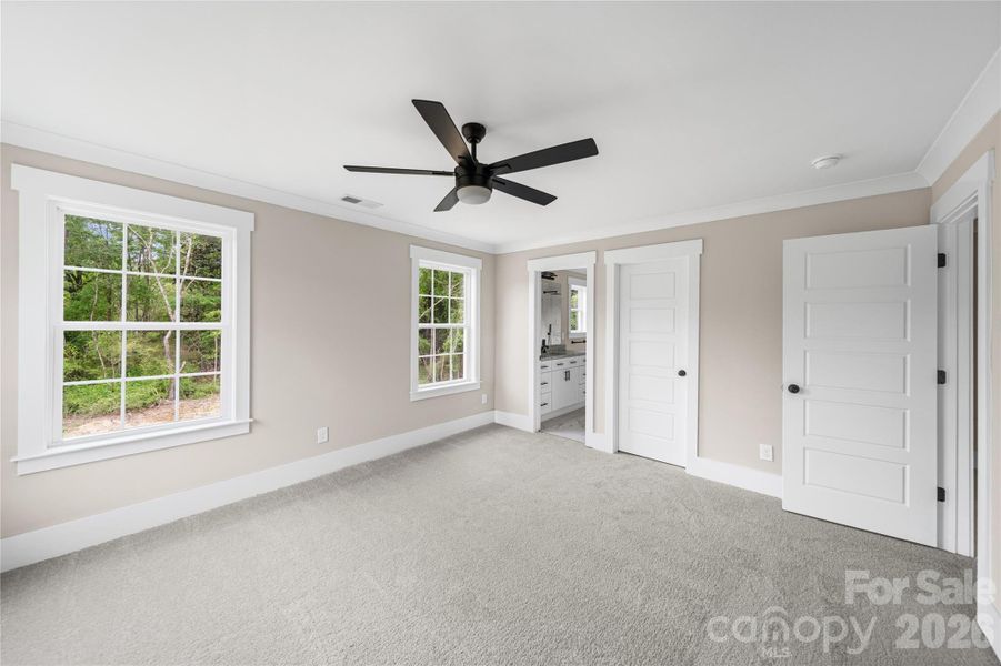 Spacious, unfurnished interior of a new home in , Badin (Image 18).