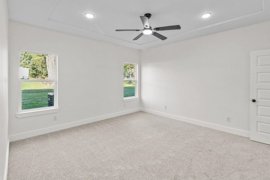 Spacious bedrooms! Spacious bedrooms!