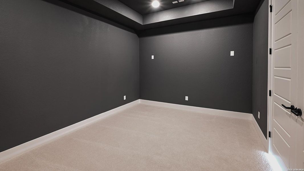 Spacious, unfurnished interior of a new home in Johnson Ranch, Bulverde (Image 14).