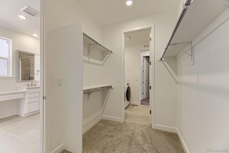 Spacious, unfurnished interior of a new home in Macanta: The Grand Collection, Castle Rock (Image 10). Spacious, unfurnished interior of a new home in Macanta: The Grand Collection, Castle Rock (Image 10).