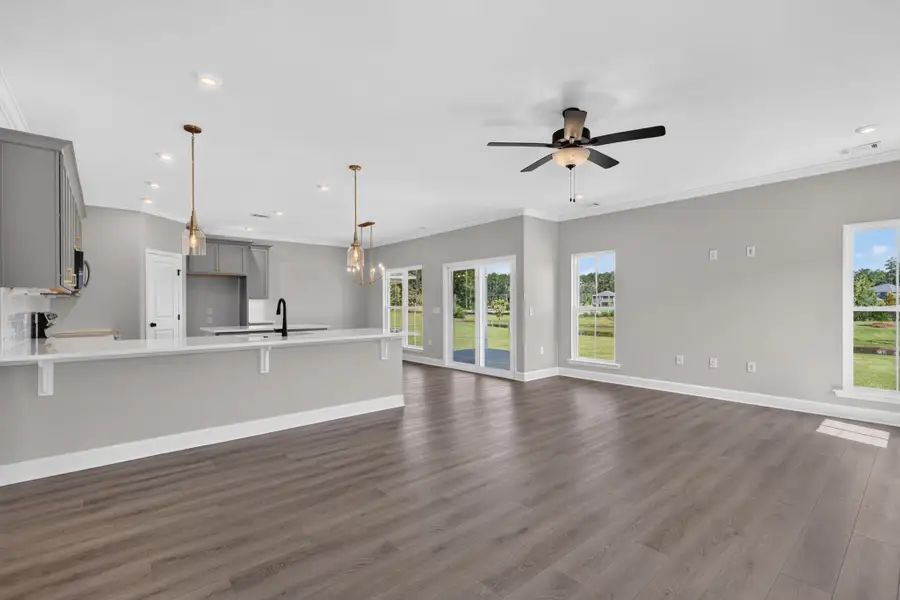 Edisto – Open Great Room with Abundant Natural Light Edisto – Open Great Room with Abundant Natural Light