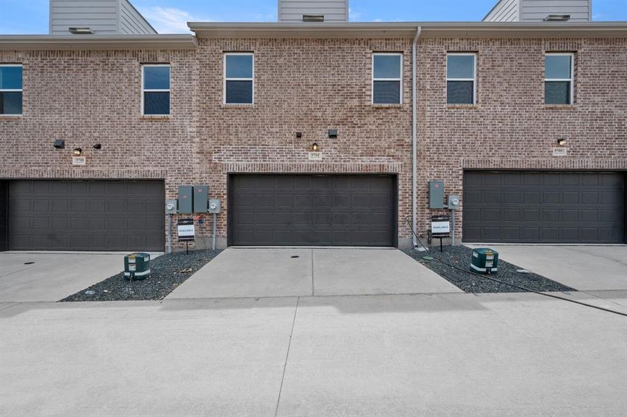 5704 Lakeview- Back-1