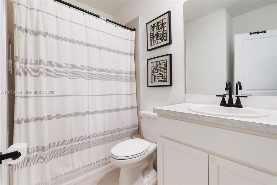 Furnished interior view inside a new home in , Florida City (Image 15).