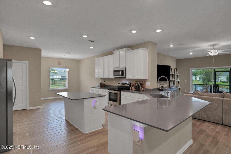 Furnished interior view inside a new home in , Green Cove Springs (Image 13). Furnished interior view inside a new home in , Green Cove Springs (Image 13).