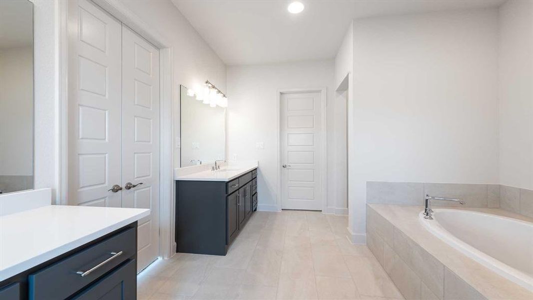 Furnished interior view inside a new home in Terraces 62', Rockwall (Image 12). Furnished interior view inside a new home in Terraces 62', Rockwall (Image 12).