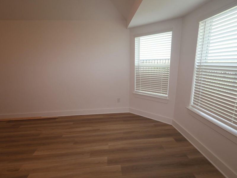 Spacious, unfurnished interior of a new home in Lago Mar, Santa Fe (Image 7). Spacious, unfurnished interior of a new home in Lago Mar, Santa Fe (Image 7).