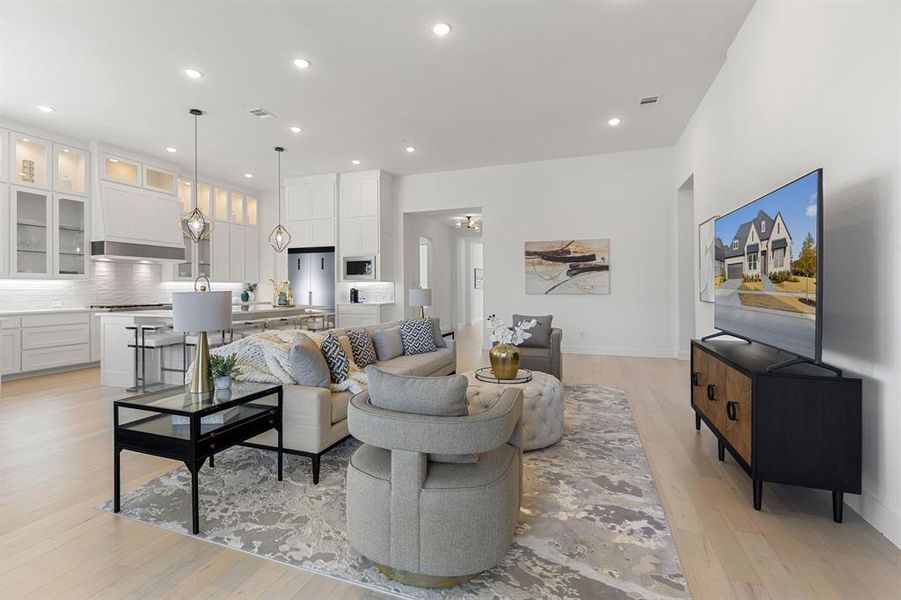 Furnished interior view inside a new home in , Prosper (Image 31).