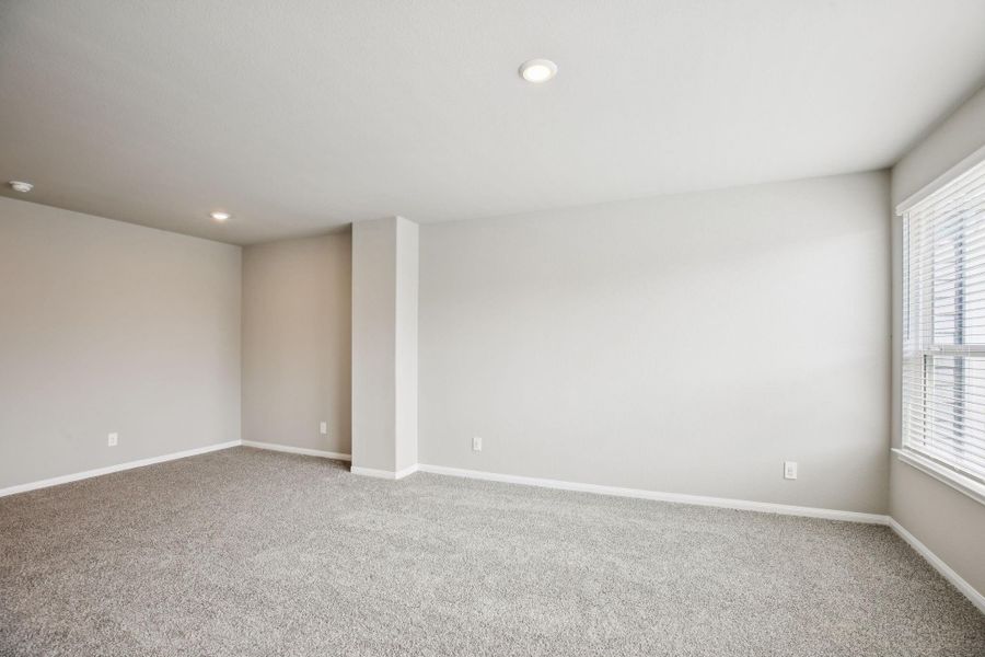 Spacious, unfurnished interior of a new home in Kemah Crossing - Luxe Series, Kemah (Image 23). Spacious, unfurnished interior of a new home in Kemah Crossing - Luxe Series, Kemah (Image 23).