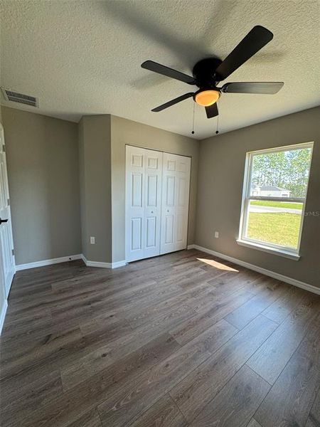 Spacious, unfurnished interior of a new home in , Ocala (Image 18).