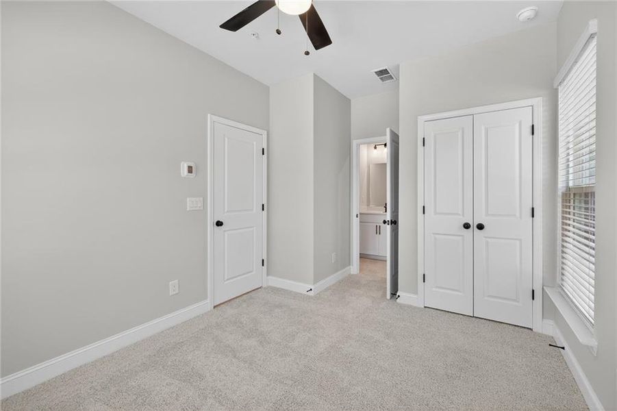 Spacious, unfurnished interior of a new home in 1871 Hollywood, Atlanta (Image 20).