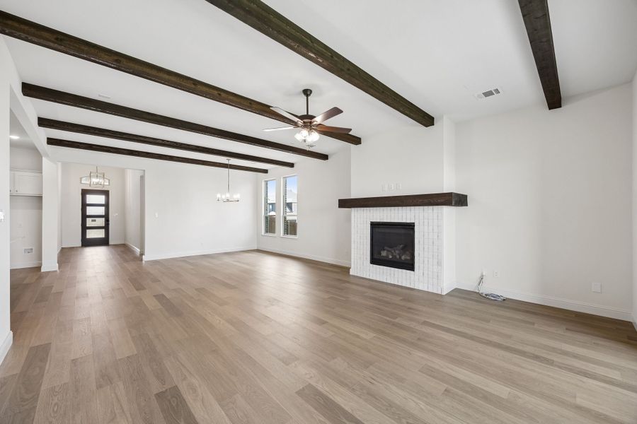 Spacious, unfurnished interior of a new home in Country Lakes, Denton (Image 14). Spacious, unfurnished interior of a new home in Country Lakes, Denton (Image 14).