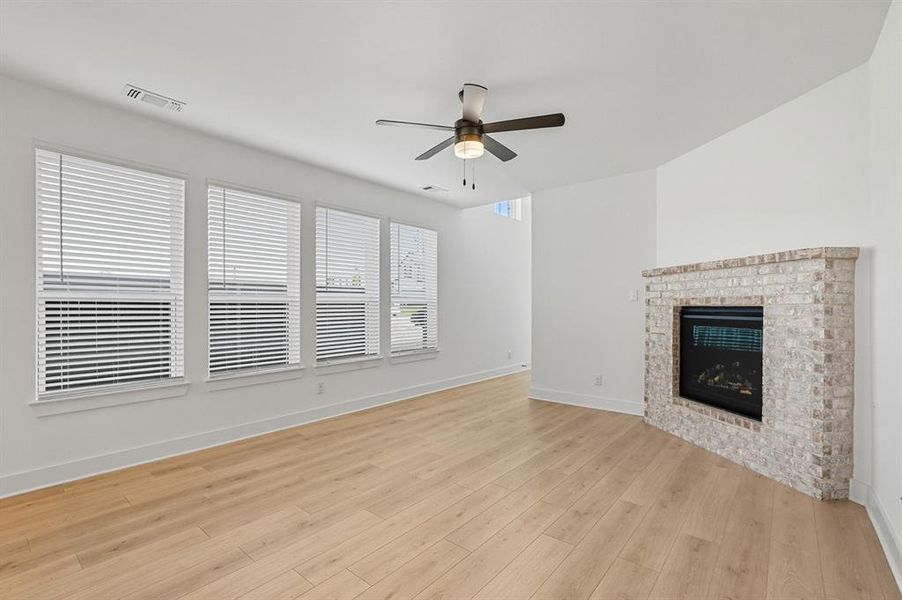 Spacious, unfurnished interior of a new home in Hillstead, Lavon (Image 29).