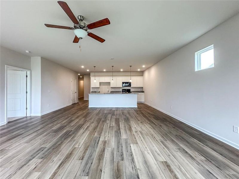 Spacious, unfurnished interior of a new home in Glen at Cave Springs, Douglasville (Image 19).