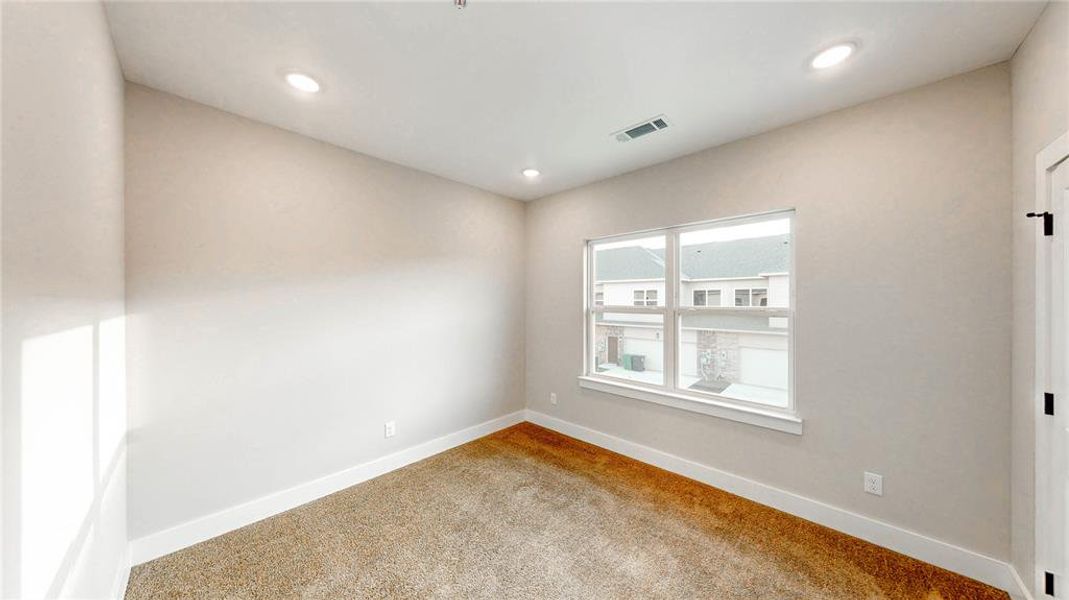 Spacious, unfurnished interior of a new home in , Denton (Image 23).