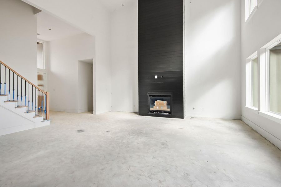 Spacious, unfurnished interior of a new home in Two Step Farm, Montgomery (Image 21).