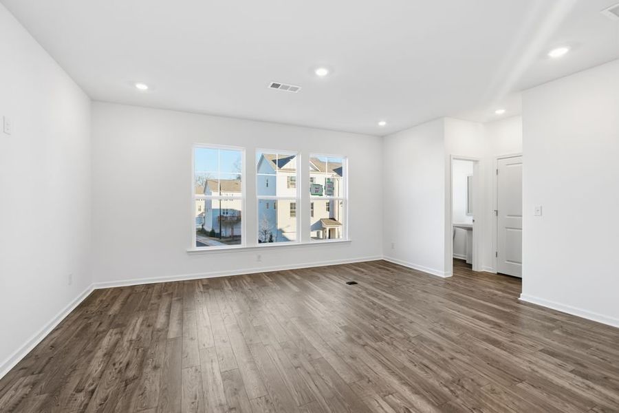 Spacious, unfurnished interior of a new home in Somerset at Veterans Memorial, Mableton (Image 18).